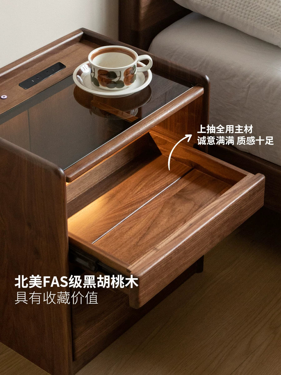 源氏木语实木床头柜轻奢风带插座床边小柜子黑胡桃木家用抽屉柜