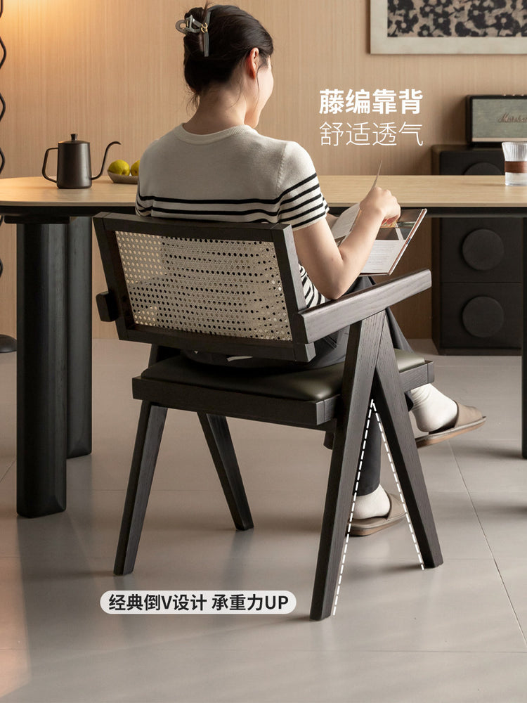 侘寂风黑色实木餐椅昌迪加尔藤编扶手椅意式椅子设计师椅