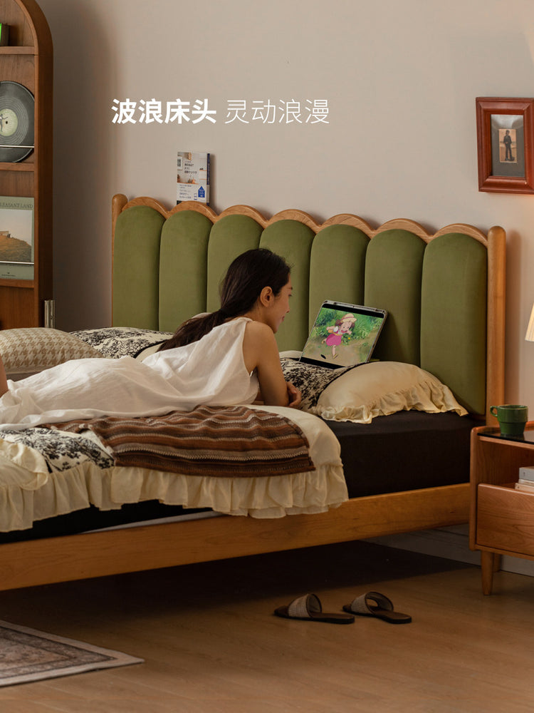 实木软包床复古风樱桃木床卧室软靠床简约双人琴键床
