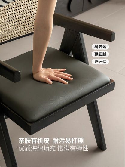 侘寂风黑色实木餐椅昌迪加尔藤编扶手椅意式椅子设计师椅