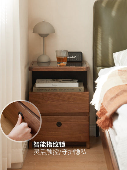 实木床头柜胡桃木智能带锁床边柜卧室带插座小储物柜子